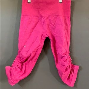 Pink lululemon crops